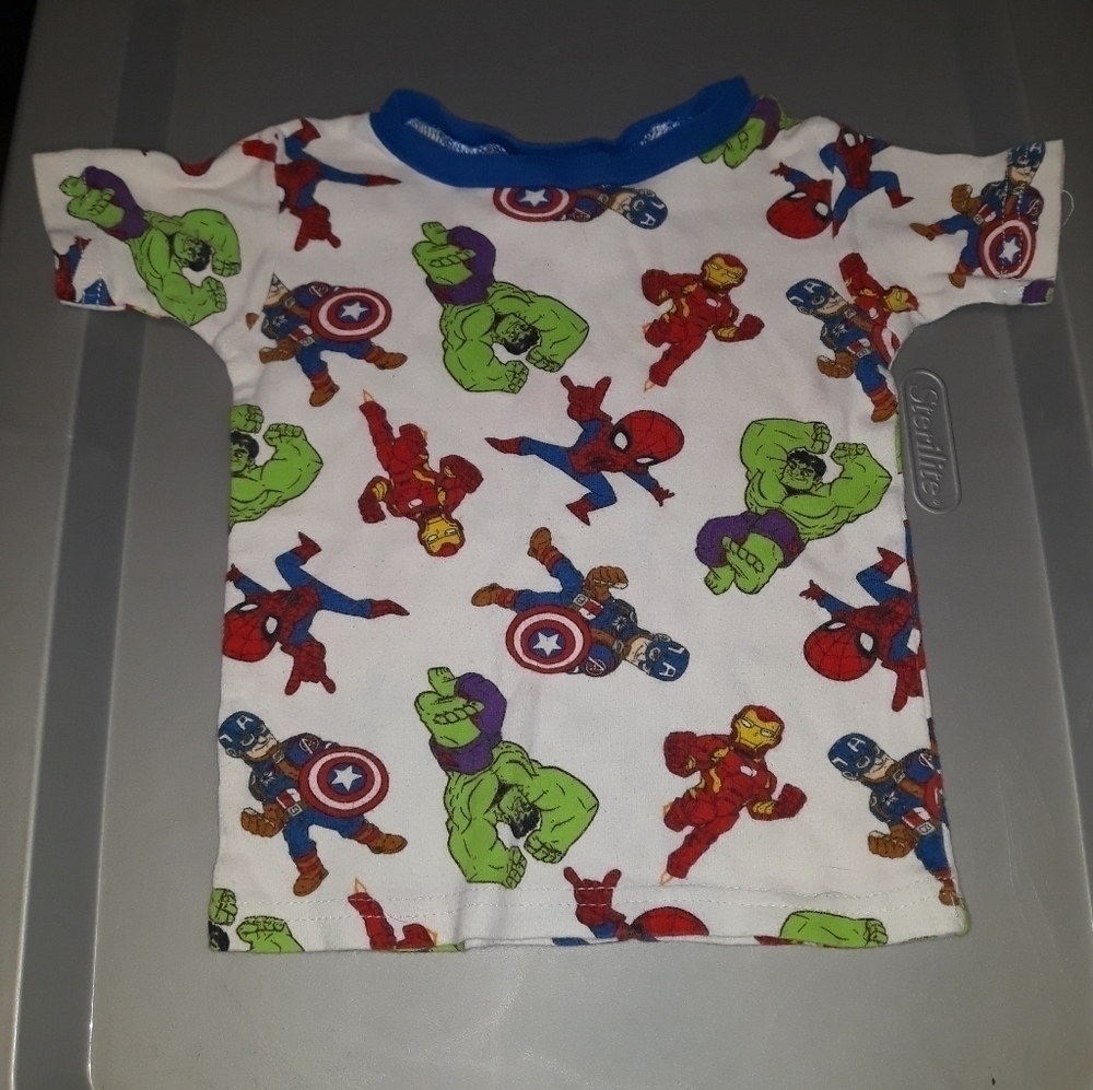 Marvel child's night suit size 3T 5/$25